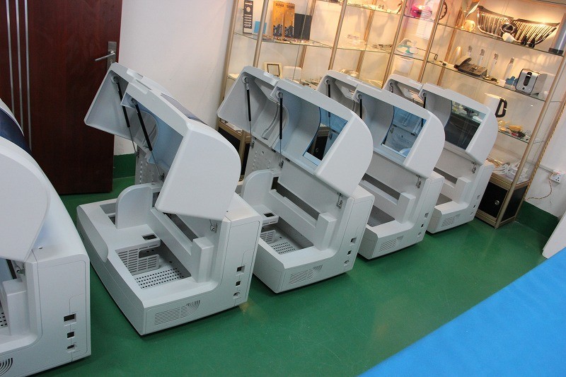 塑膠手板如何制作加工？